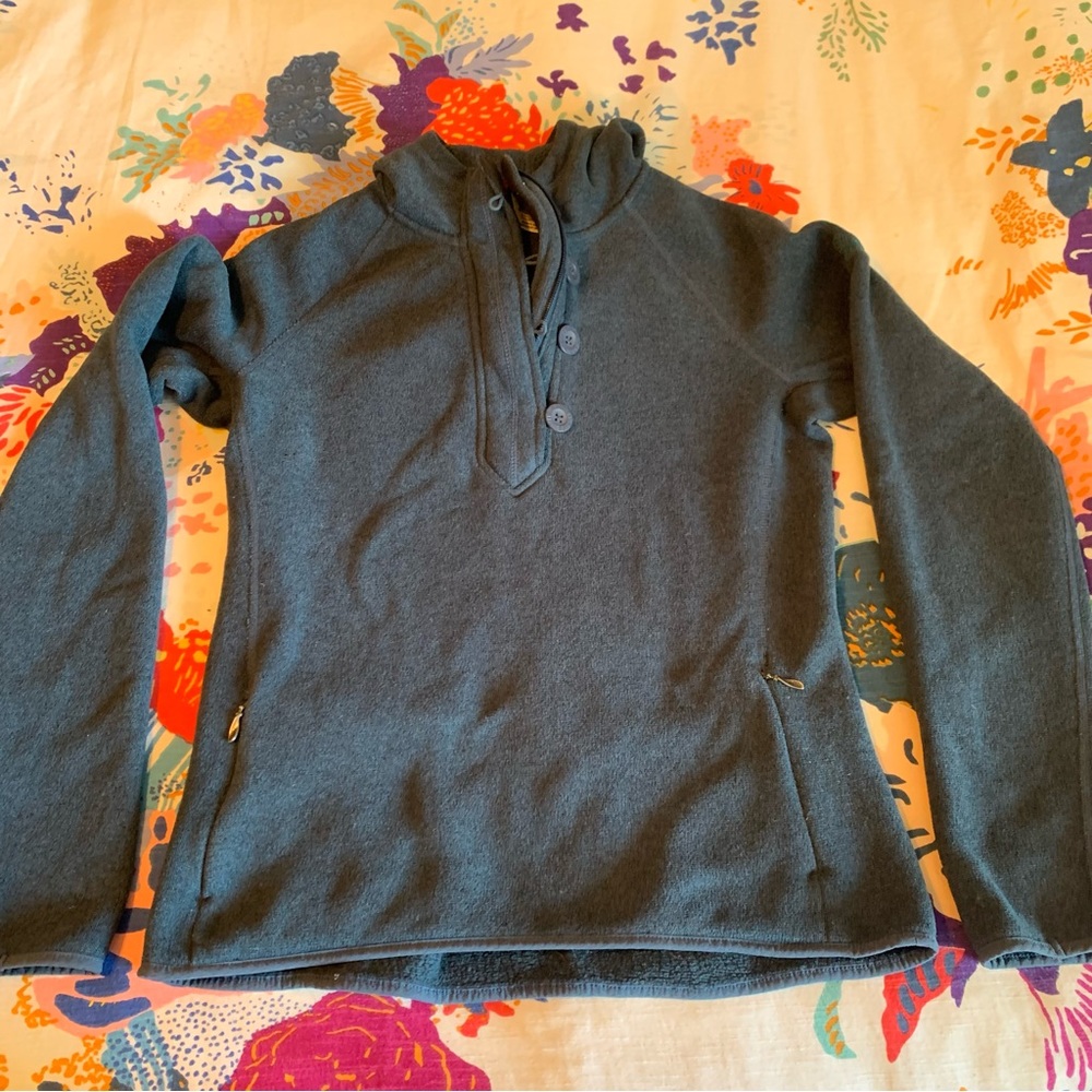 North Face Fleece - heathered navy half zip hoody with buttons